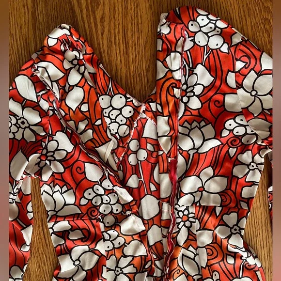 Vintage 1970’s Mod or Gogo Red & White Floral Long Sleeve Dress with Bloomers - Picture 8 of 8